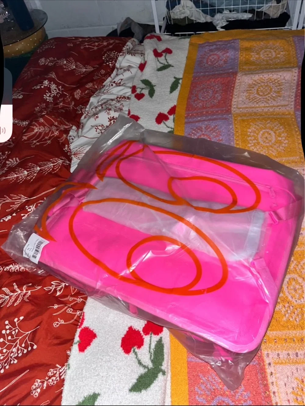 Go-Bag Big Travel Duffel Bag - Hot Pink - Picture 2 of 4